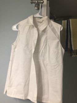 Sleeveless cotton shirt