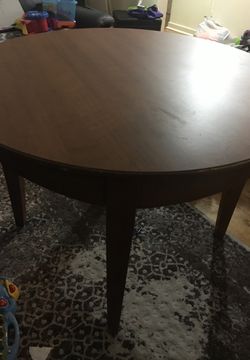 Dinning table only,no chairs.