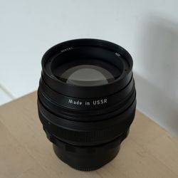 Soviet Lens - HELIOS 40-2 85mm f/1.5 