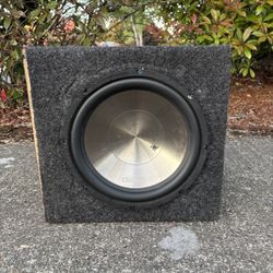 Clarion 12” sub with box