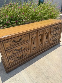 Thomasville Credenza Dresser