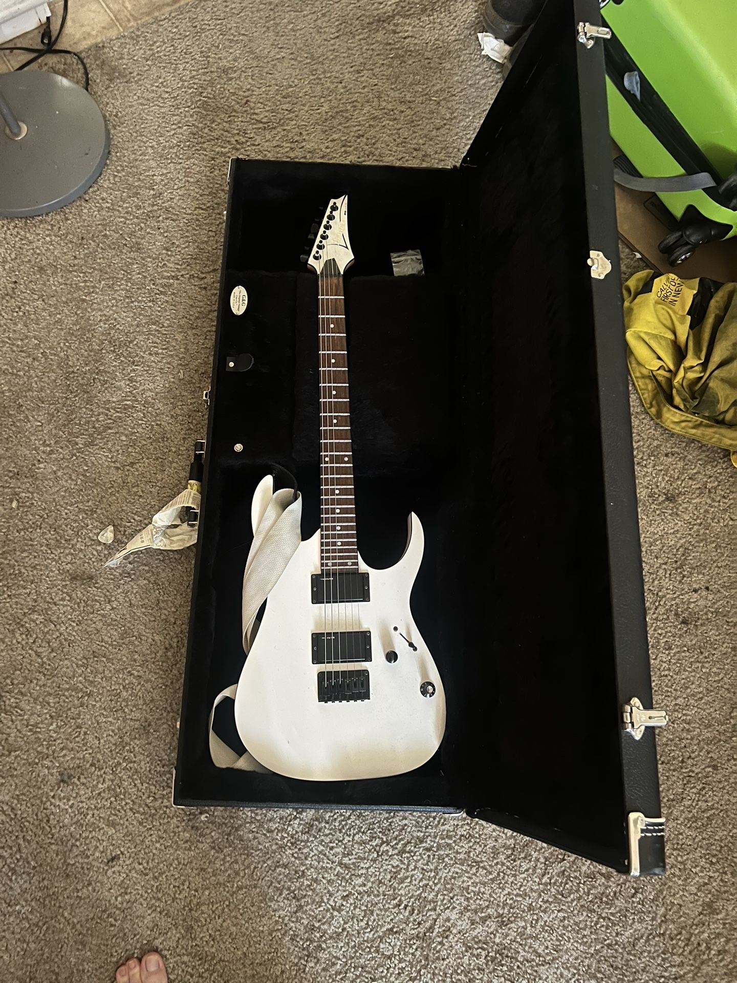 ibanez rg series with case