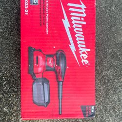 Milwaukee Hand Sander 6033-21