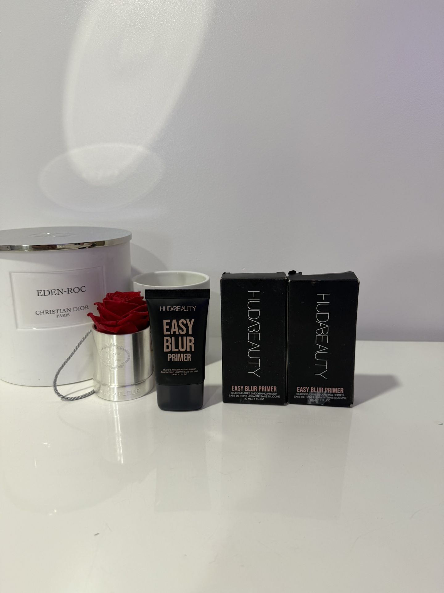 HUDA BEAUTY Easy Blur Silicone-Free Smoothing & Pore-Minimizing Primer