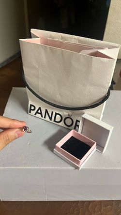 Pandora ring
