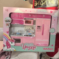 Kids Unicorn Toy New Play set New $30 Each 