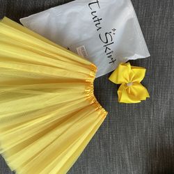 Skirt And Bow . Brand New