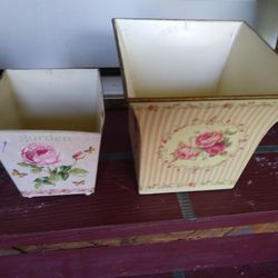 Set Of Decorative Metal Flower Pots.  Woodland Hills Ca. 