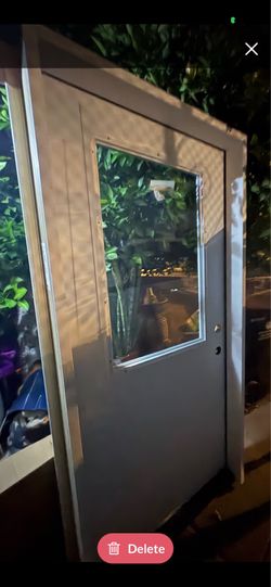 Door 36/80 steel. Puerta de acero