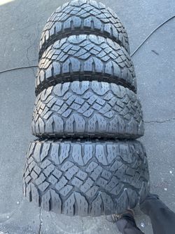 285/70R17 GOOD YEAR LT