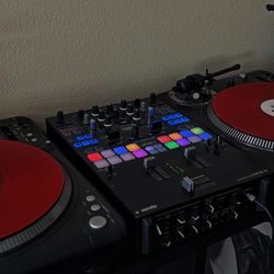 DJM S9(mixer), Vestax pdx-3000(turntable), Britz speaker, DJ stand