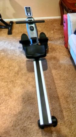 Yusuda Rowing Machine 16 Different Levels Like New