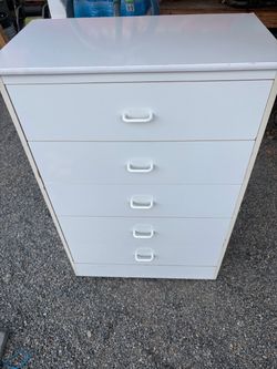 Dresser