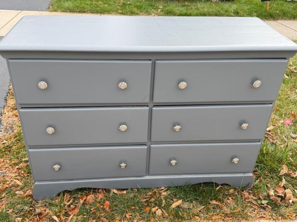 Grey Dresser 
