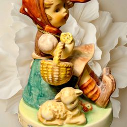 Hummel Goebel 1993 TMK-7 Farewell Figurine HUM 65 Final Issue, 4.75” Box