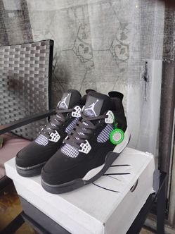 Air Jordan 4 size 9.5 for $175