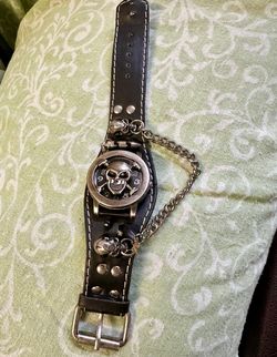 Black Skull Chain Leather Wrist Watch