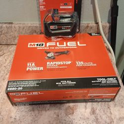 Milwaukee M18 Fuel Grinder with Battery - Firm Price 
