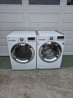 LG Front Load Washer and Dryer Set