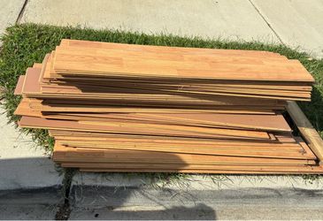 Free floor engineered wood