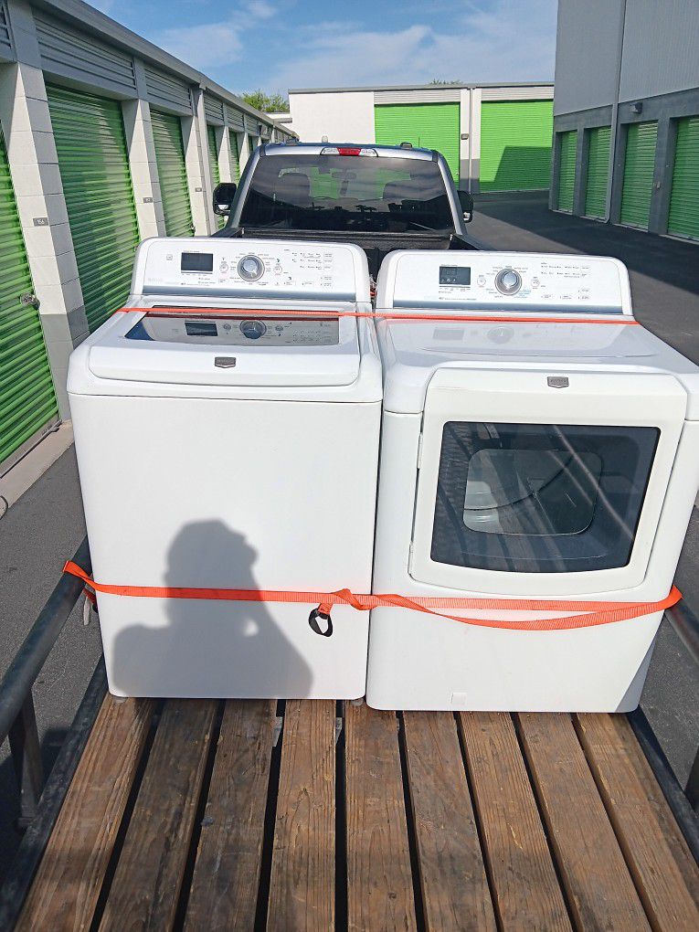 Beautiful MAYTAG WASHER AND GAS DRYER SET 