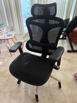 SIHOO Ergonomic Mesh Office Chair with Headrest