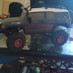 1/10 RC Crawler Toyota FJ 