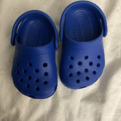 Infant Crocs Size 2/3