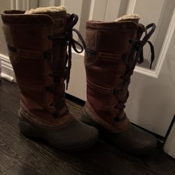 Women’s Northface boots 6.5
