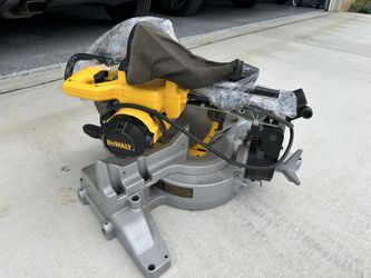 DeWalt Table Saw