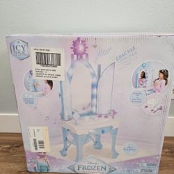 New Disney Frozen Elsa's Magical Vanity Mirror ($70 Retail)