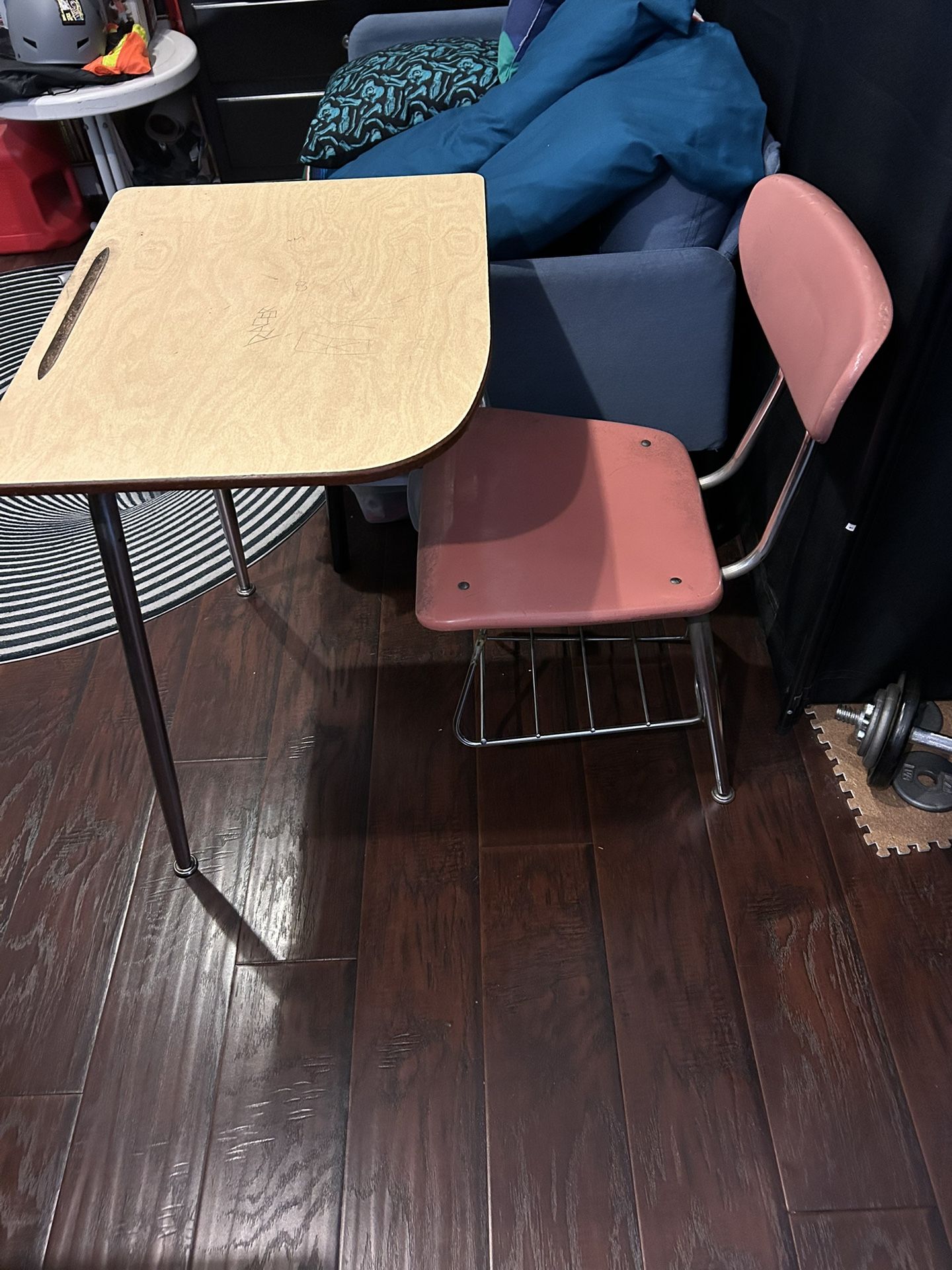 School Chair/Desk