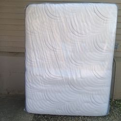 Queen Size Mattress 
