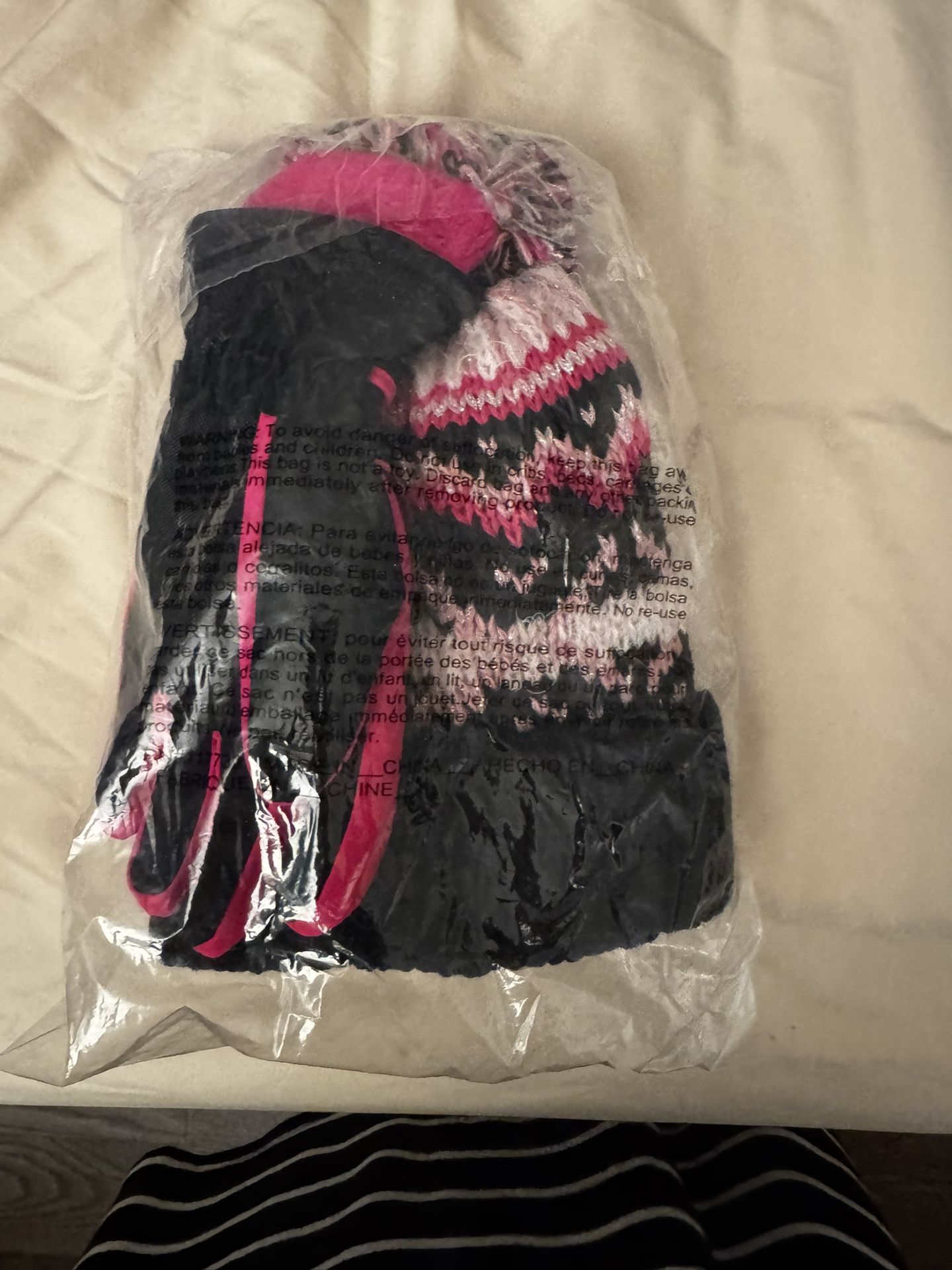 Youth Girl’s Winter Gloves And Beanie