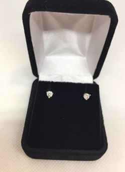 Diamond studs 0.23 CT’s 14 K W