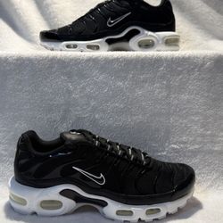 Nike Air Max Plus Black White (Women’s)