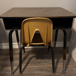 Kids Desk & Chair 