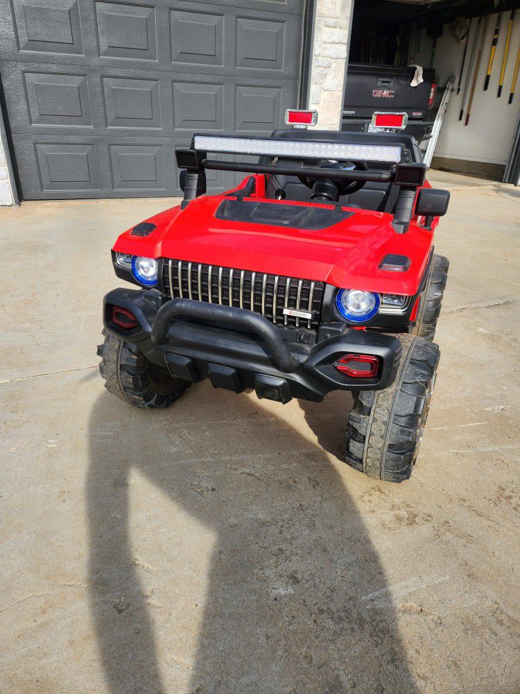 Electric Jeep With All Accessories 