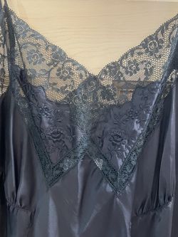 Vintage Pretty Black Slip Nice Detail