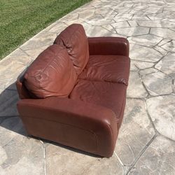 Leather natuzzi Couch