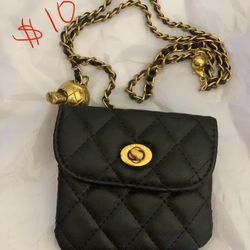 CHAIN BELT BAG