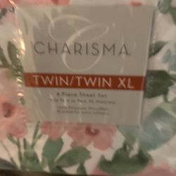 Two Packs Of Bed Sheets Xl Twin