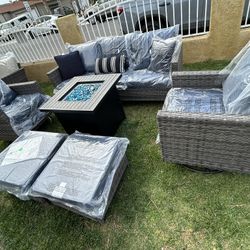 Patio Furniture Set Outdoor  (2swivel Chairs )New In The Box 