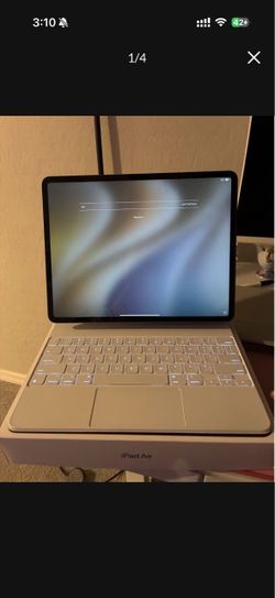 Apple iPad Air with Magic Keyboard M2 13 inch