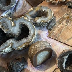 Large Rock & Crystal Collection – Geodes, Amethyst, Agate, Petrified Wood and more….
