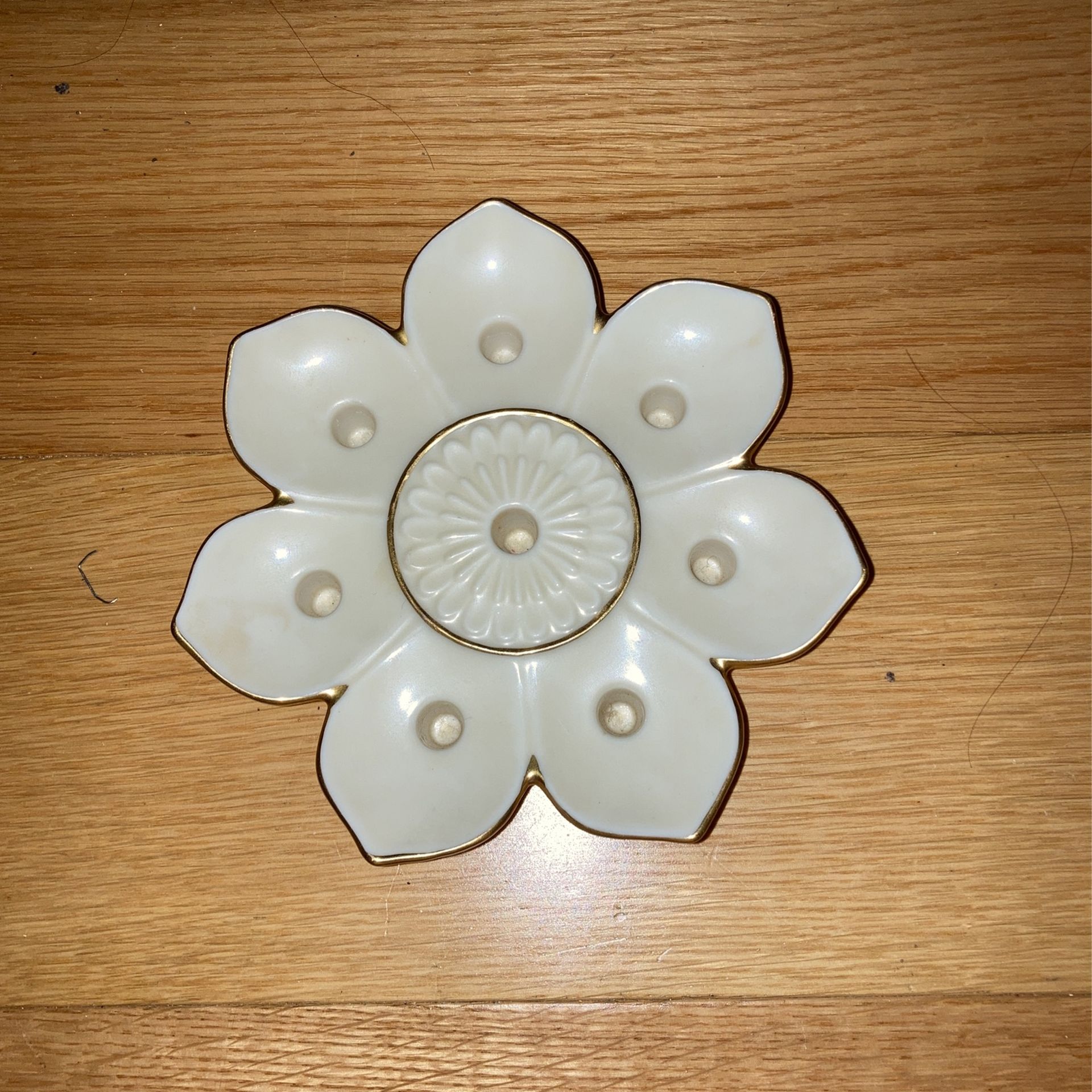 Lenox Flower Shape Candleholder
