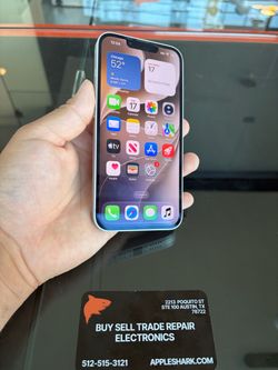 iPhone 17 e 256GB 100% Battery! Unlocked for any carrier! 90 Days Warranty! Financing available!