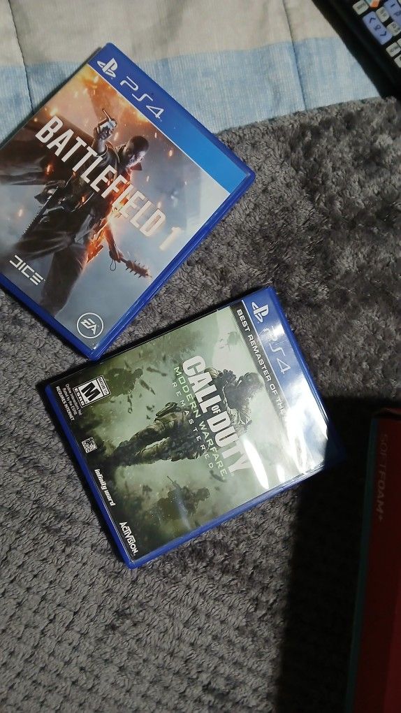 2 Ps4 games Call of duty / Battlefield