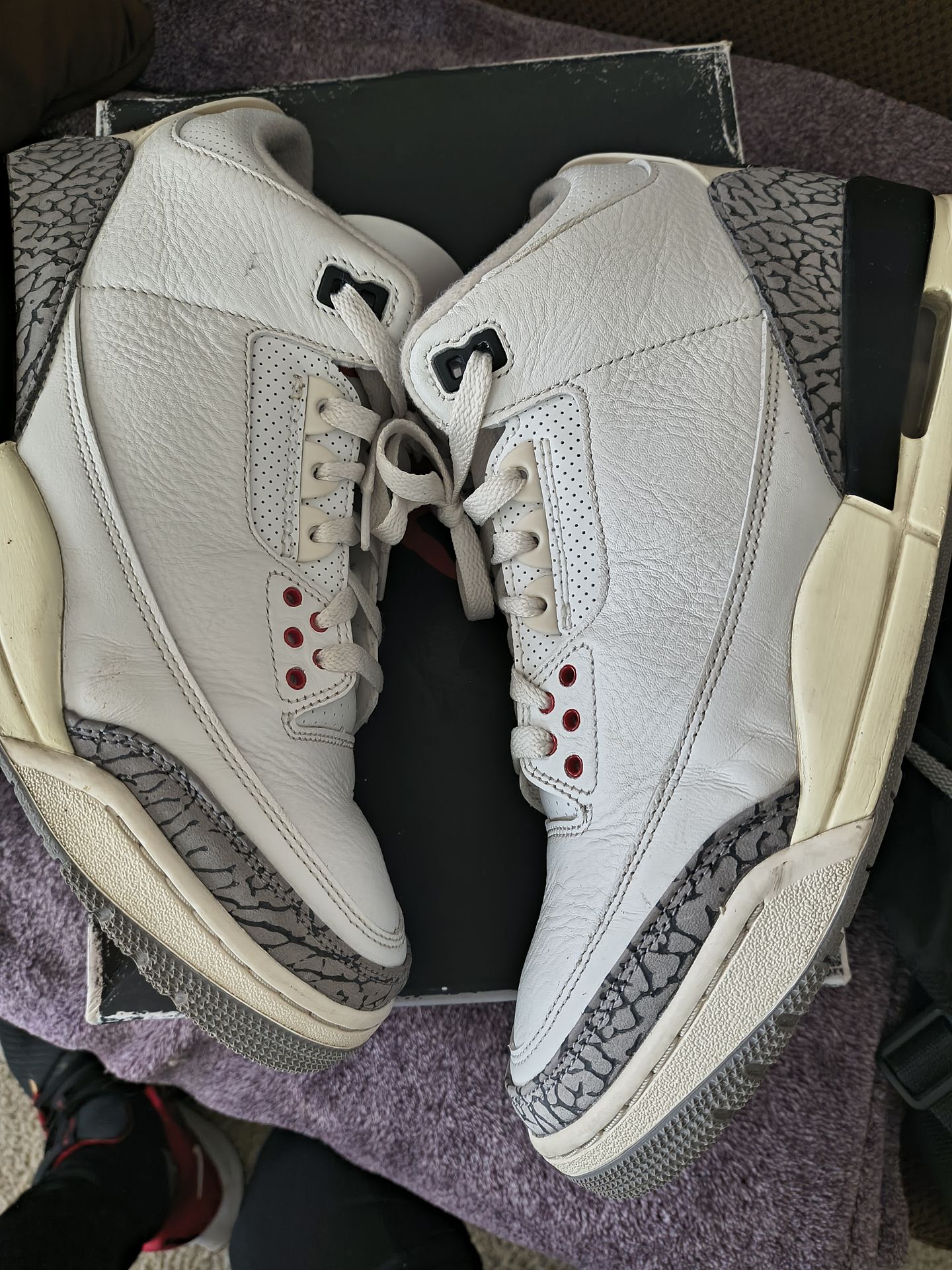 Jordan 3 reimagined size 10 (NO TRADES PRICE IS FIRM)