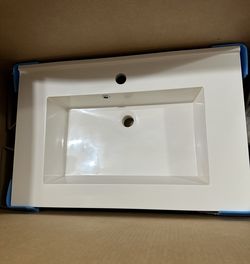 28” Valenzuela Nova Rectangle Single Bowl 